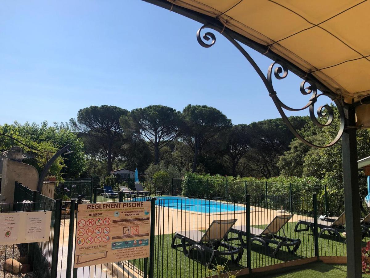 Camping De Parpaillon Roquebrune-sur-Argens Exterior foto